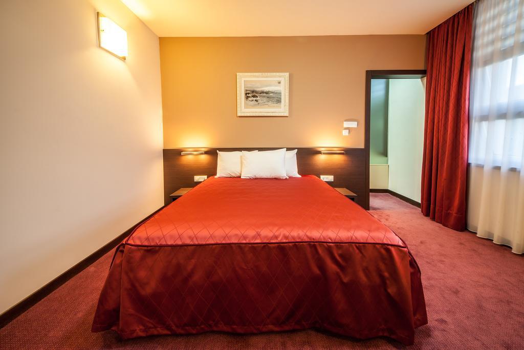 Hotel Terminus Podgorica Room photo